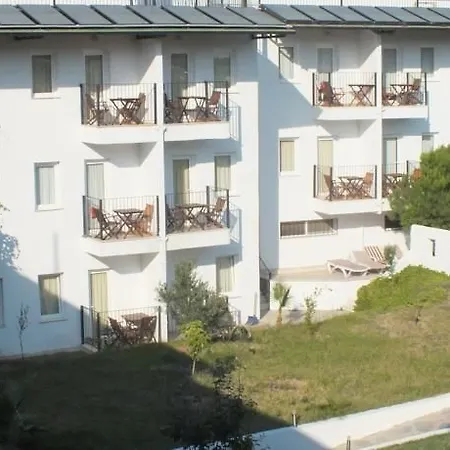 Club Sts Hotel 3*